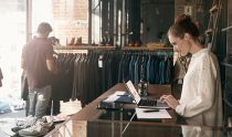 16 blog featured app retail 675x400 210x124